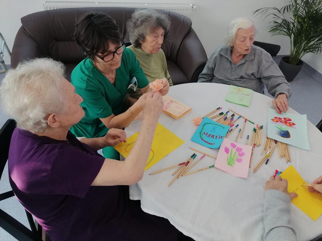 centru de ingrijire batrani